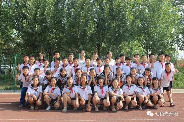 七色光第一小学向全市人民报喜！ 