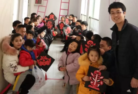 七色光开阳昌宏园新春游园会