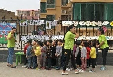 七色光开阳昌宏园多样活动迎双节