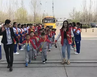 我要上小学了——七色光开阳幼儿园四季青园大班走进七色光第一小学