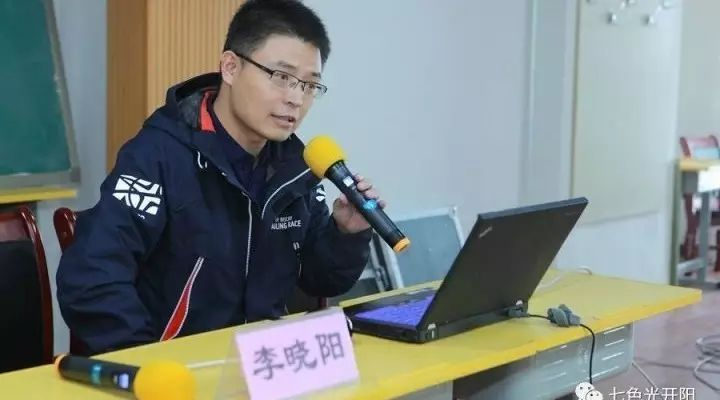 捷　报
