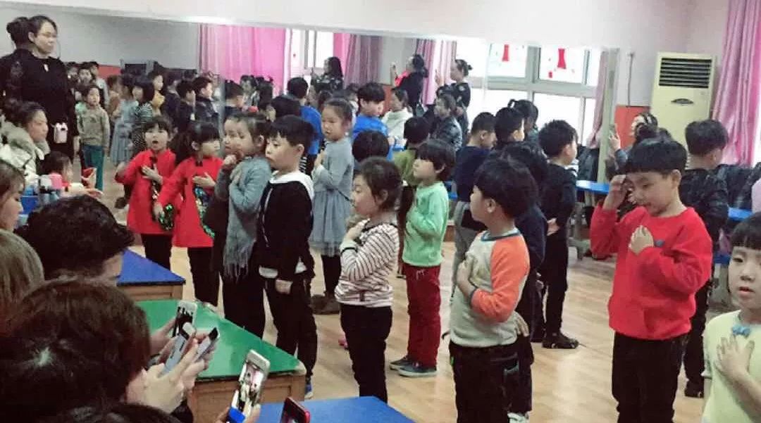 感恩有你——七色光开阳科苑园感恩节活动
